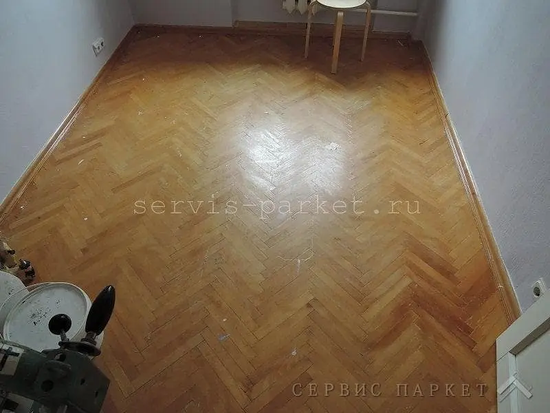 Циклевка старого букового паркета — до работ